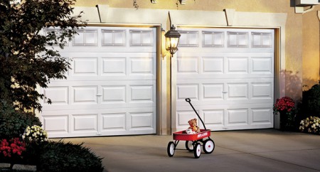 Puerta Seccional a Cuadros